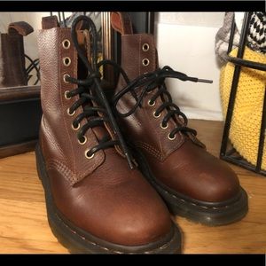 1460 Pascal Dr. Martens